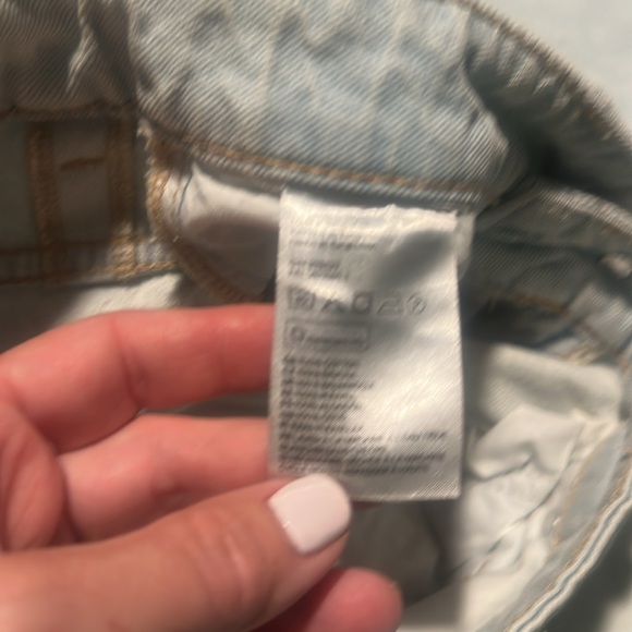 Women's Light Blue Distressed Jeans - Picture 5 of 5